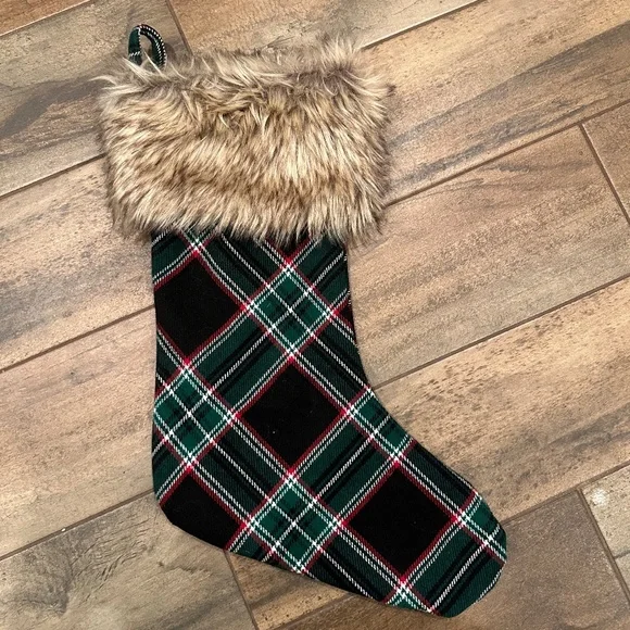 Faux Fur Green Plaid Stocking PB/NWT - Picture 2 of 6